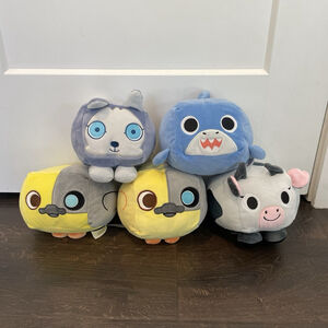 Lot of 5 Pet Simulator Big Game Plush NO CODES Cow Dog Shark Chick 6 inches